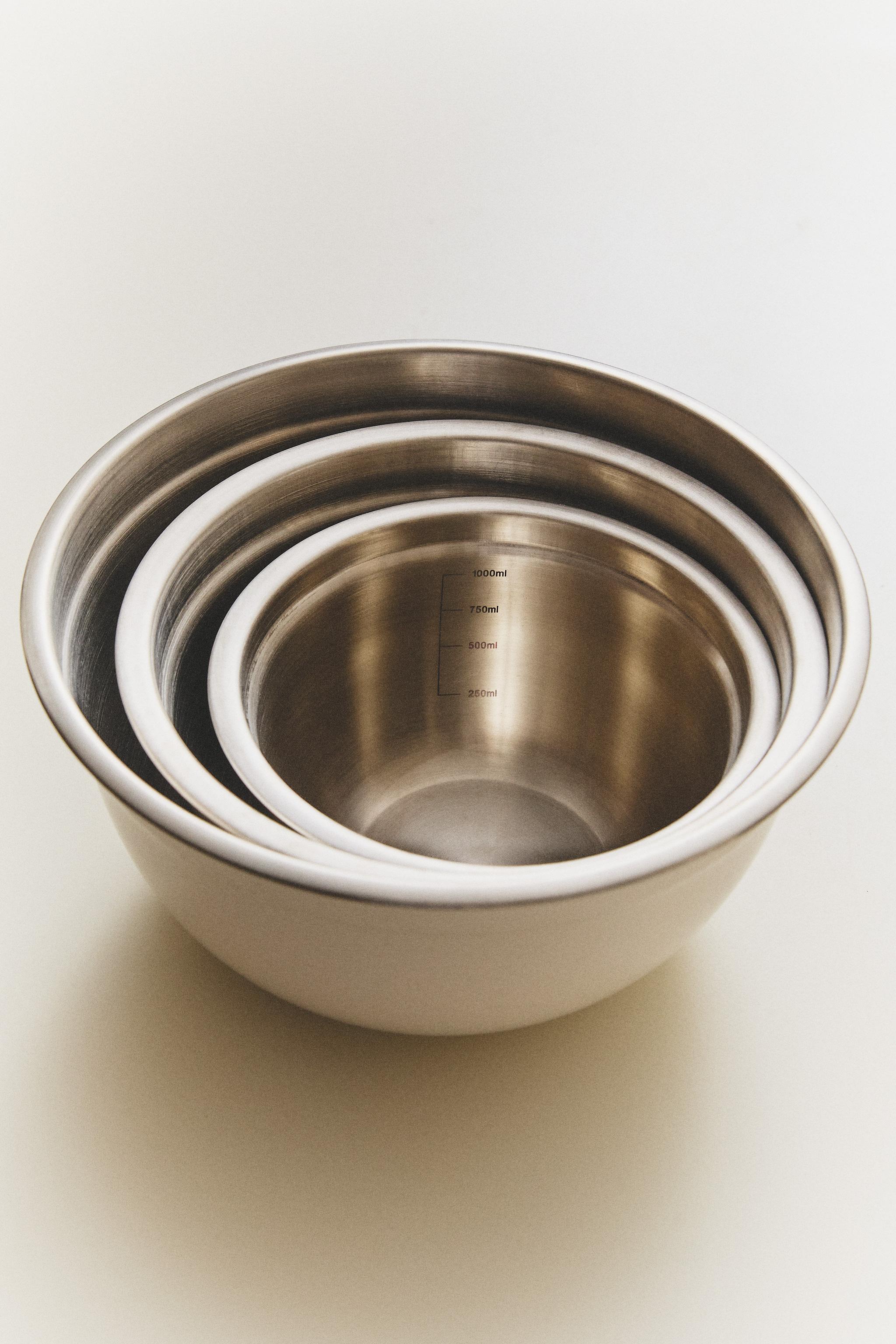 STACKABLE KITCHEN MIXING BOWL